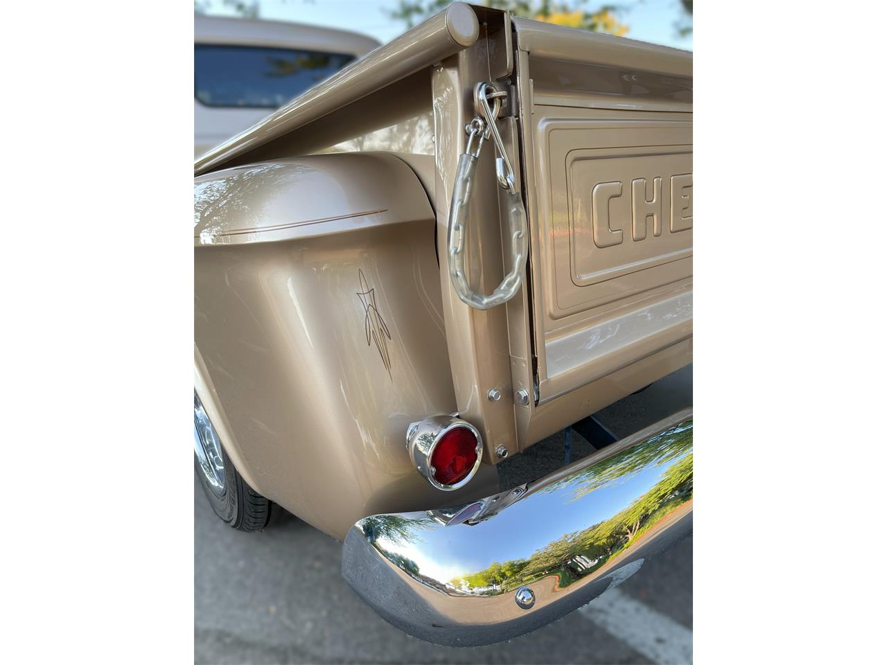 Chevrolet-3100-1957-Champagne-Gold-Saddle-brown-leather-27