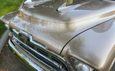 Chevrolet-3100-1957-Champagne-Gold-Saddle-brown-leather-3