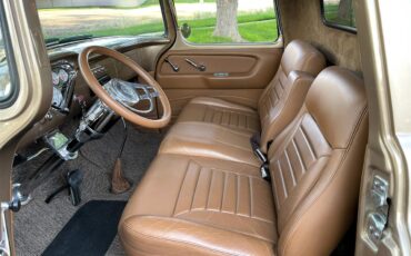 Chevrolet-3100-1957-Champagne-Gold-Saddle-brown-leather-34