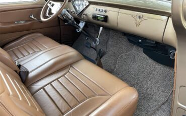 Chevrolet-3100-1957-Champagne-Gold-Saddle-brown-leather-37