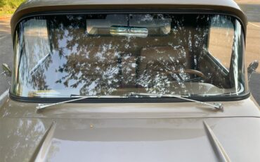 Chevrolet-3100-1957-Champagne-Gold-Saddle-brown-leather-4