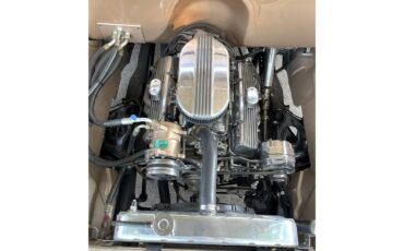 Chevrolet-3100-1957-Champagne-Gold-Saddle-brown-leather-47