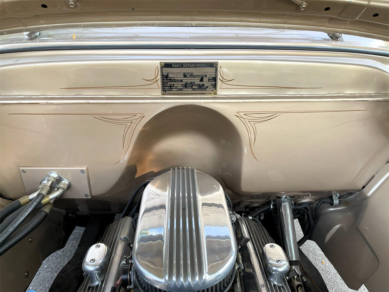 Chevrolet-3100-1957-Champagne-Gold-Saddle-brown-leather-48