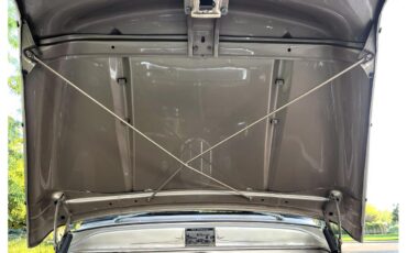 Chevrolet-3100-1957-Champagne-Gold-Saddle-brown-leather-53