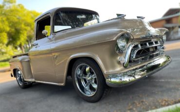 Chevrolet-3100-1957-Champagne-Gold-Saddle-brown-leather-9