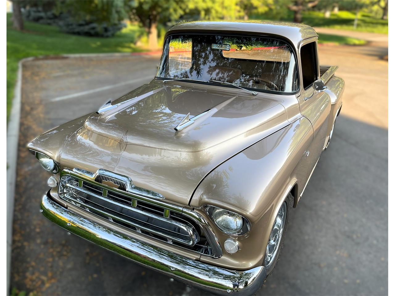 Chevrolet-3100-1957-Champagne-Gold-Saddle-brown-leather