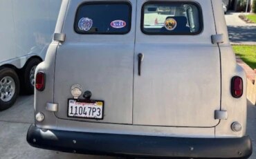 Chevrolet-3100-1957-Gray-Gray-4