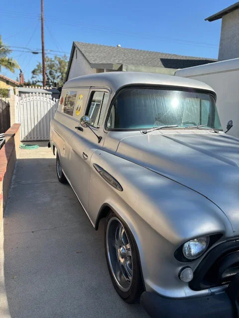 Chevrolet-3100-1957-Gray-Gray-6