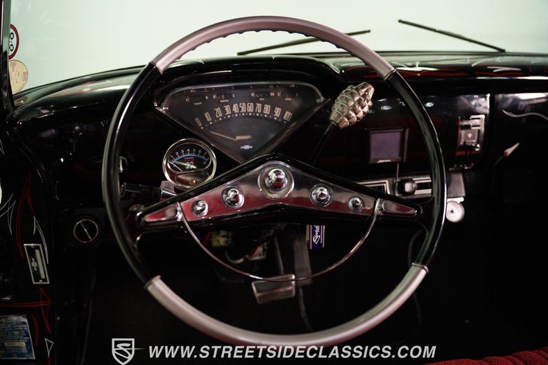 Chevrolet-3100-1957-White-Red-10