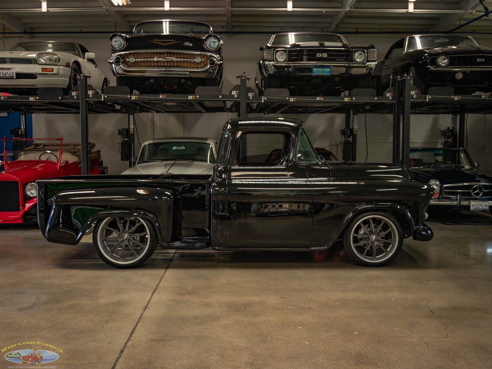 Chevrolet-3100-Custom-Step-Side-1956-2