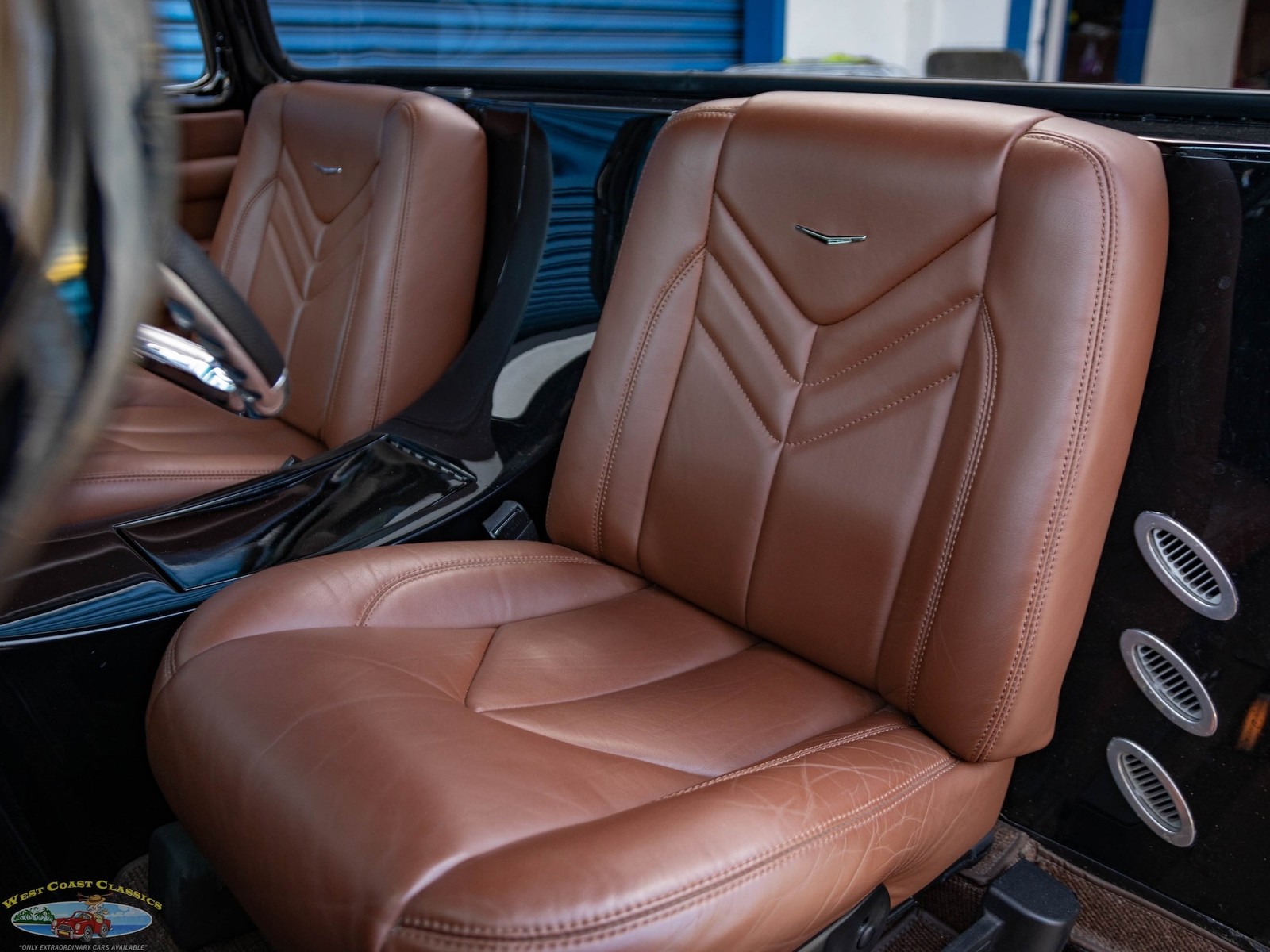 Chevrolet-3100-Custom-Step-Side-1956-23