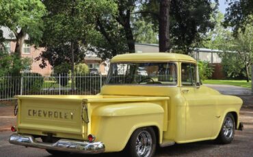 Chevrolet-3100-big-window-1957-yellow-3