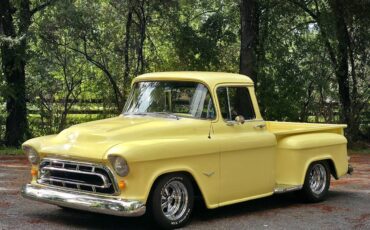 Chevrolet-3100-big-window-1957-yellow