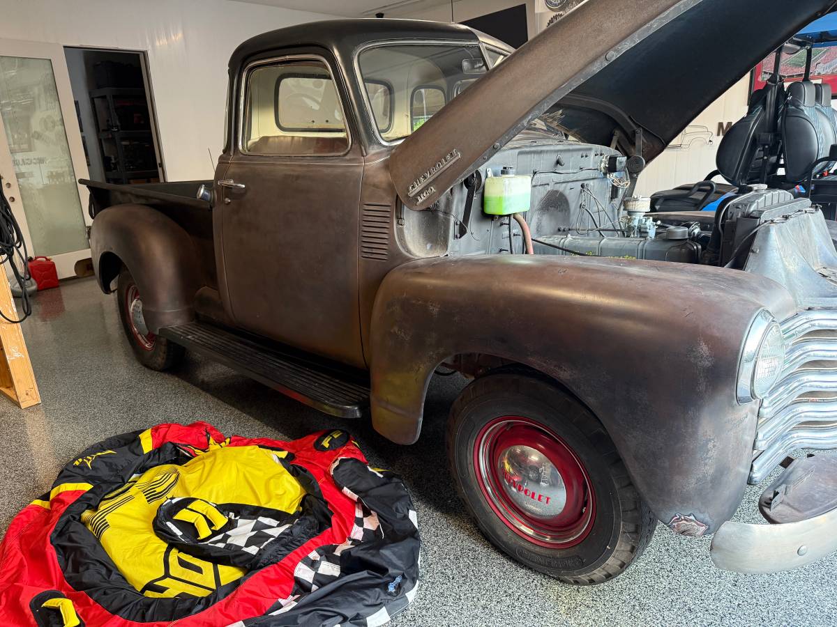 Chevrolet-3100-five-window-1950-1