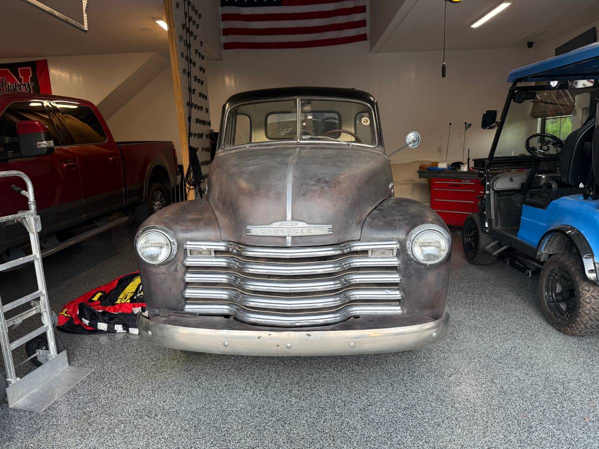 Chevrolet-3100-five-window-1950