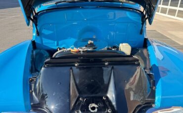 Chevrolet-3100-restomod-pickup-1950-blue-47