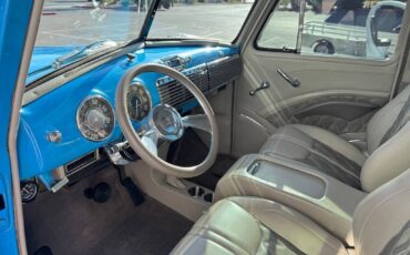Chevrolet-3100-restomod-pickup-1950-blue-81
