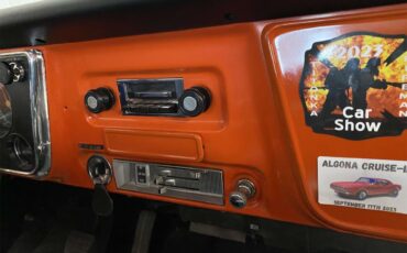Chevrolet-34-ton-pickup-1970-Orange-and-White-Black-14