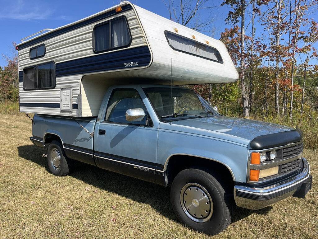 Chevrolet-34-ton-pickups-1989-blue-10
