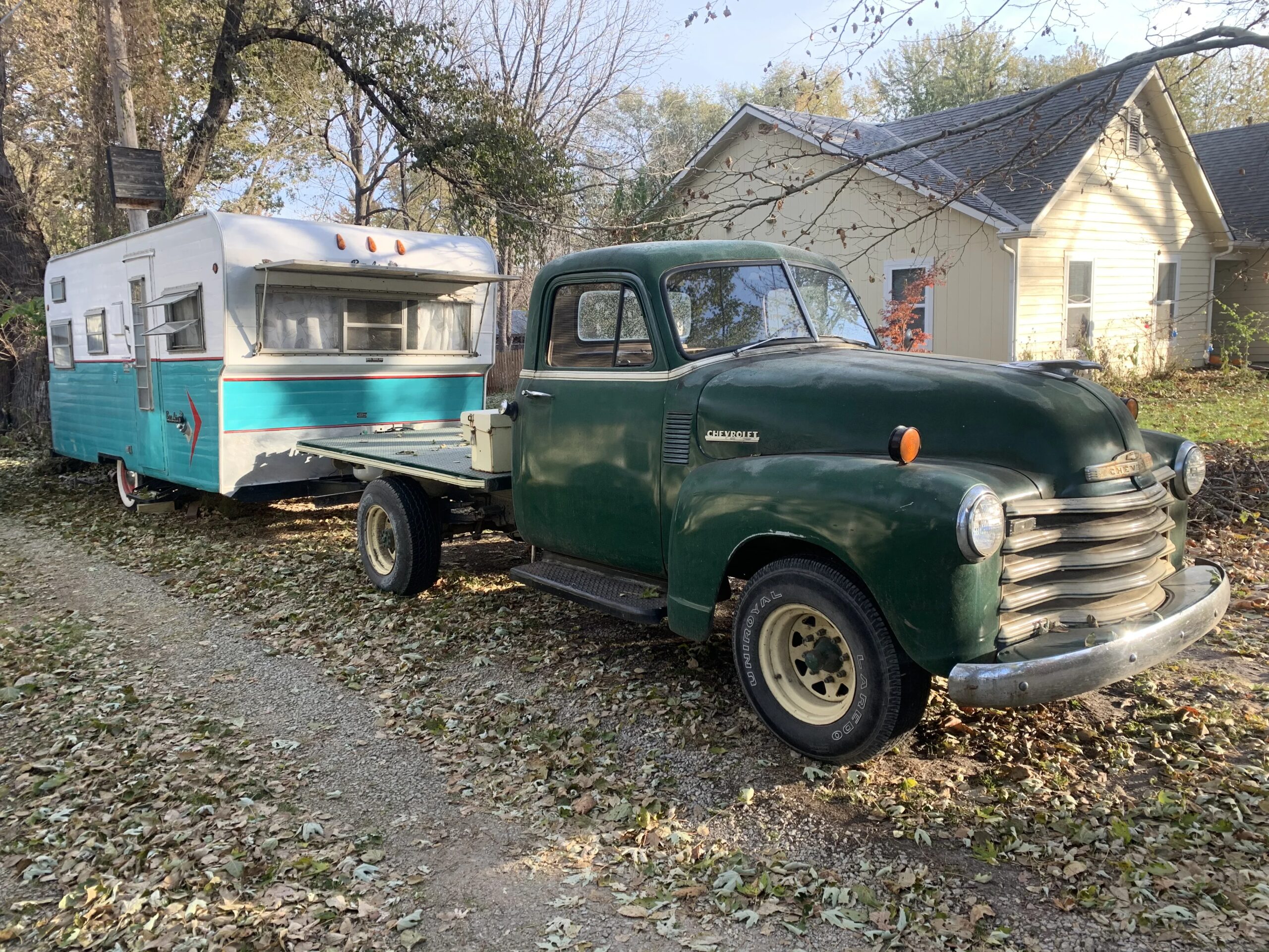 Chevrolet-3600-1952-Green-Brown-3
