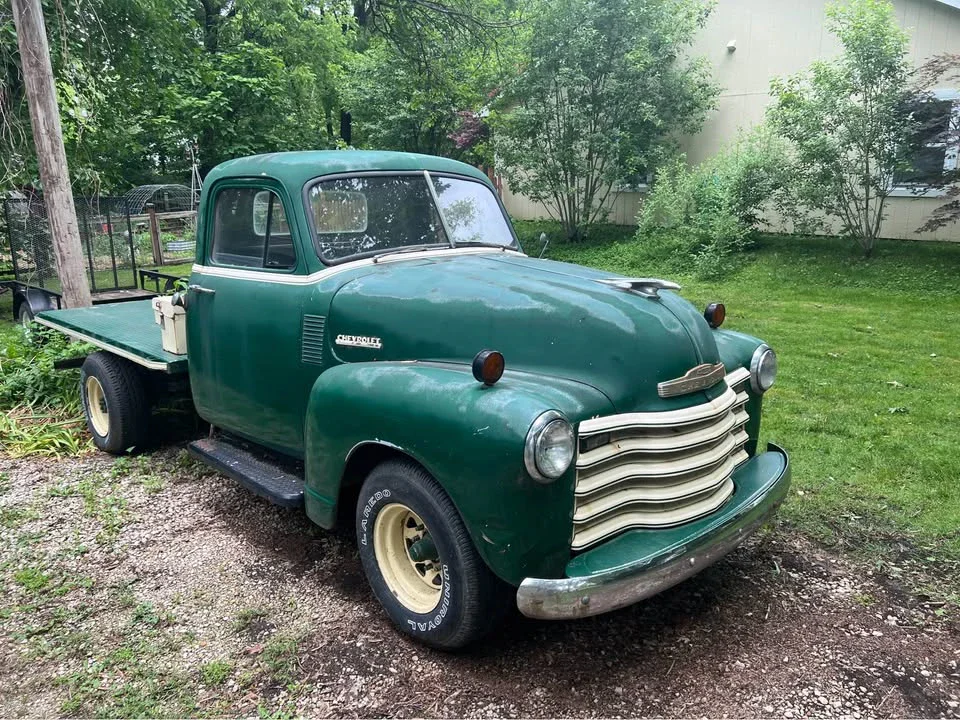 Chevrolet-3600-1952-Green-Brown-4