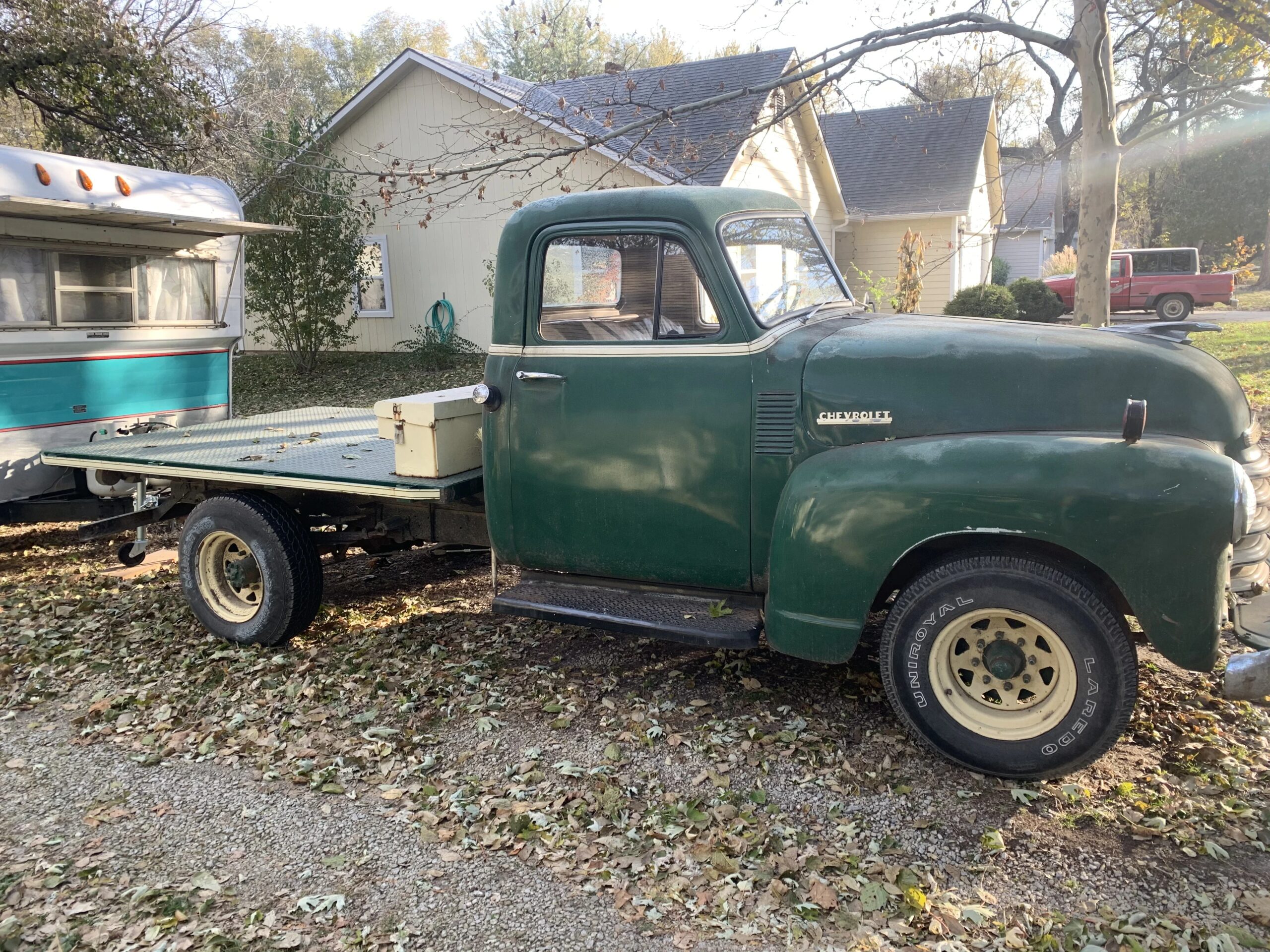 Chevrolet-3600-1952-Green-Brown