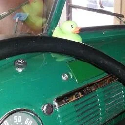 Chevrolet-3600-1952-Green-Tan-5