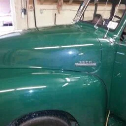 Chevrolet-3600-1952-Green-Tan-9