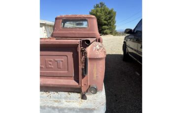 Chevrolet-3600-1957-Rust-Patina-Blue-9