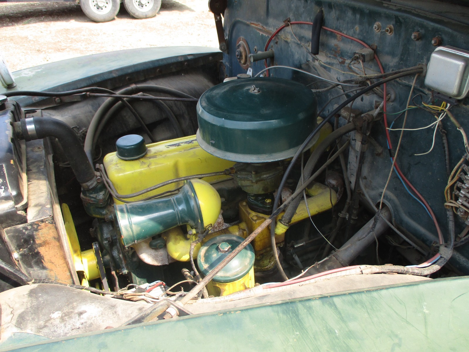 Chevrolet-6400-1948-Cab-Chassis-2