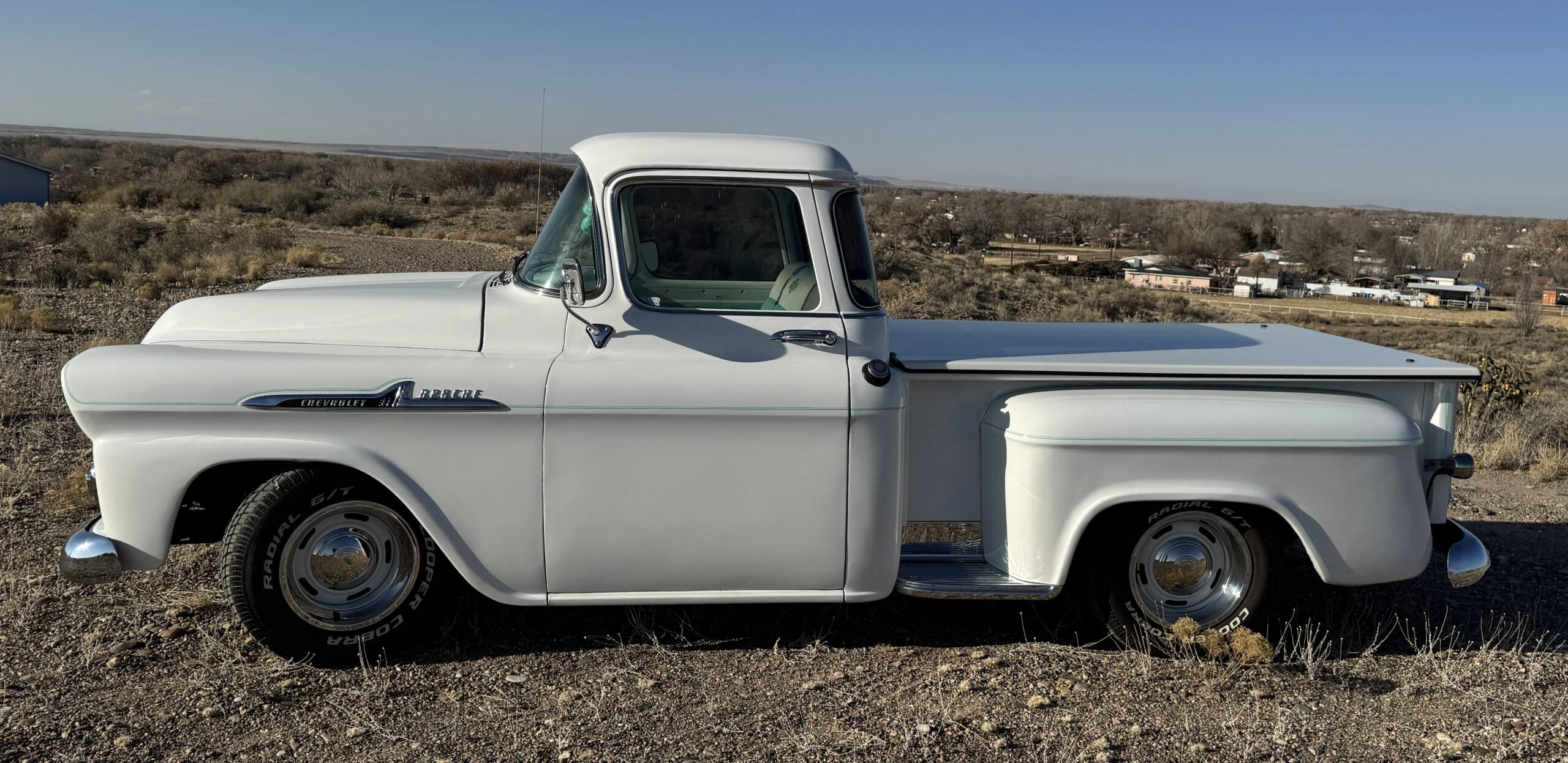Chevrolet-Apache-1958-White-White-1