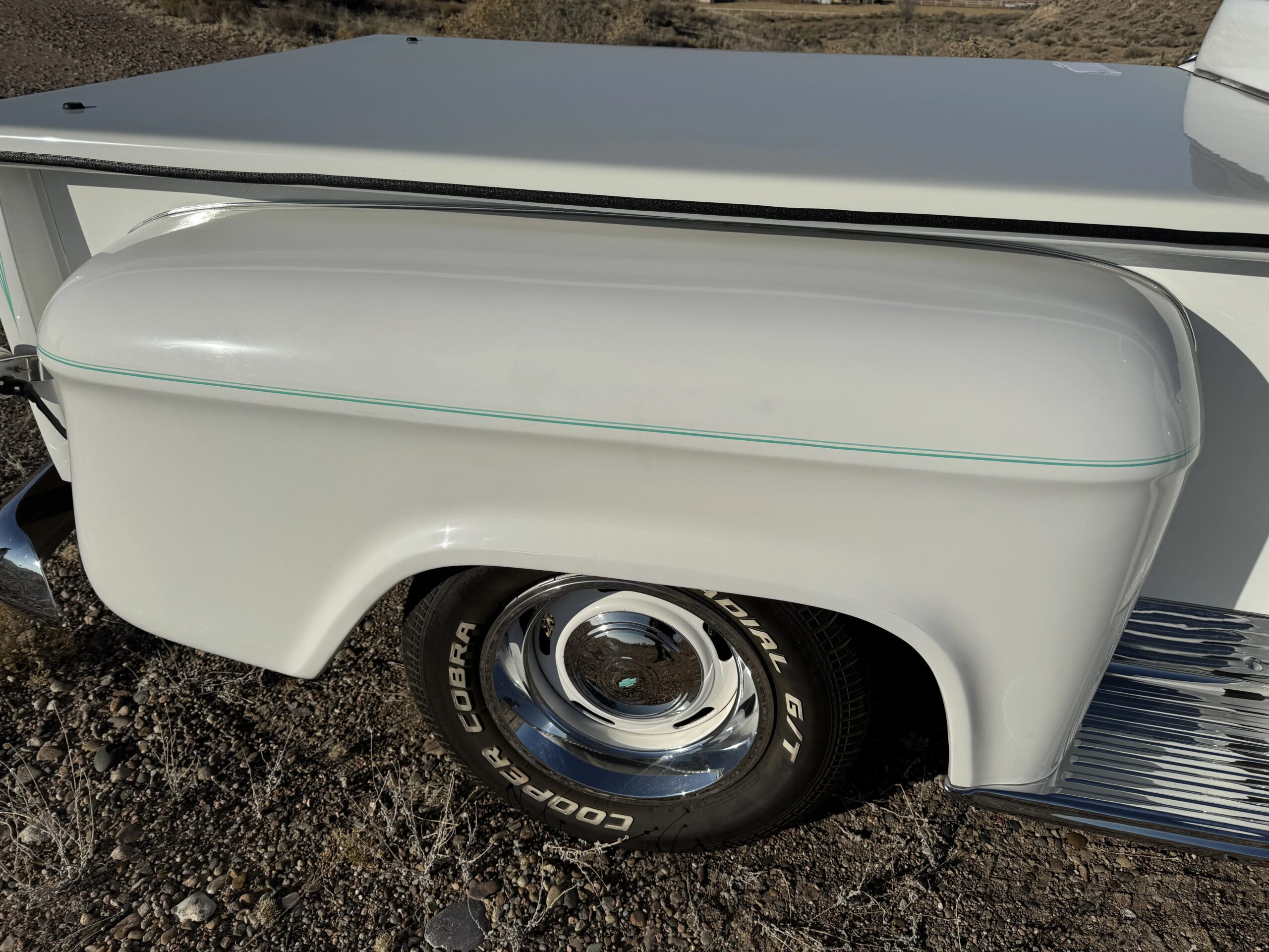 Chevrolet-Apache-1958-White-White-11