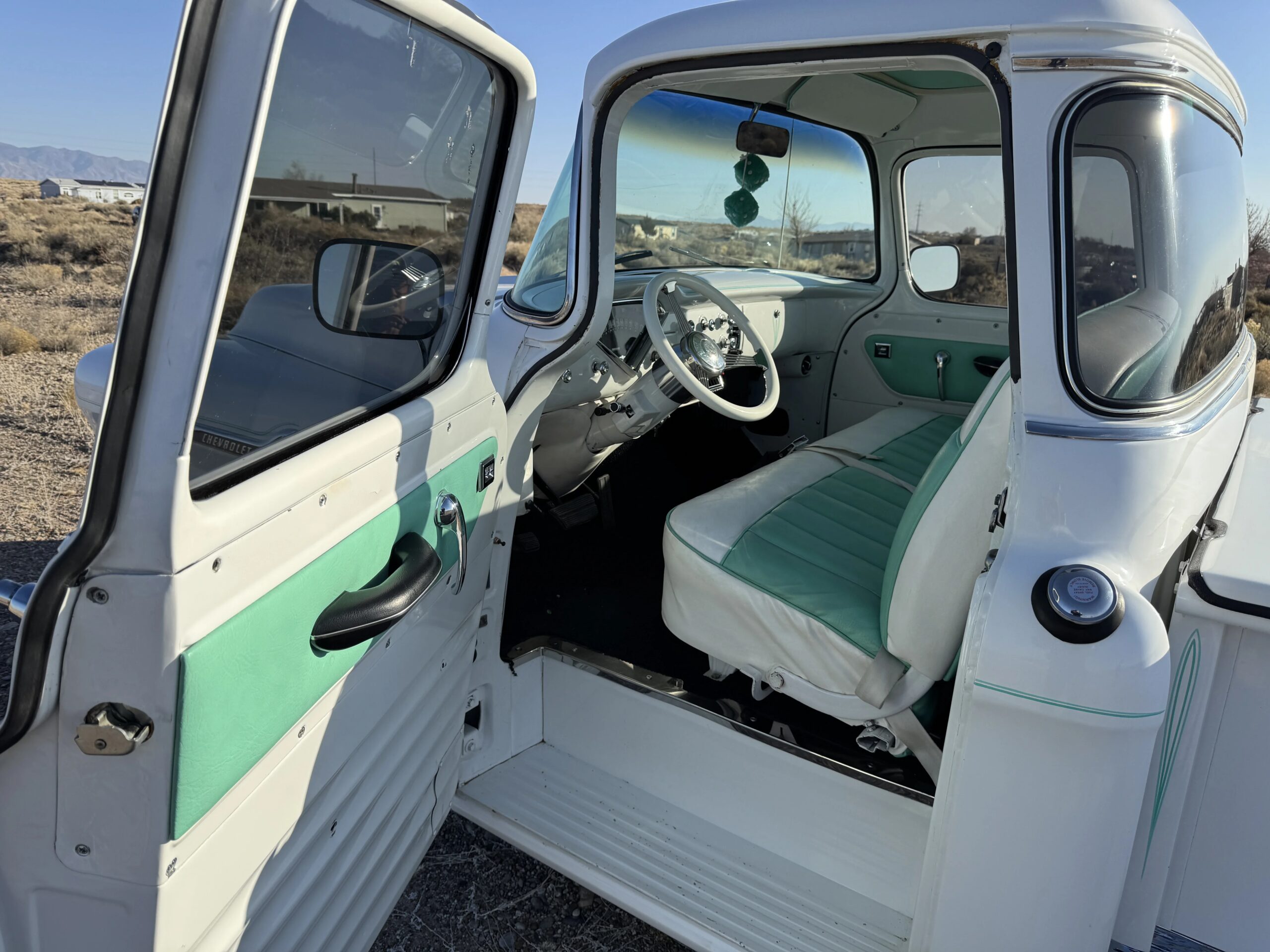 Chevrolet-Apache-1958-White-White-6