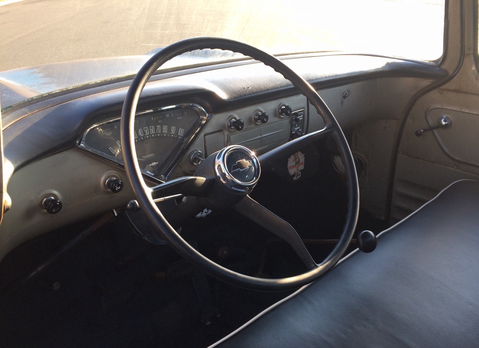 Chevrolet-Apache-1959-12