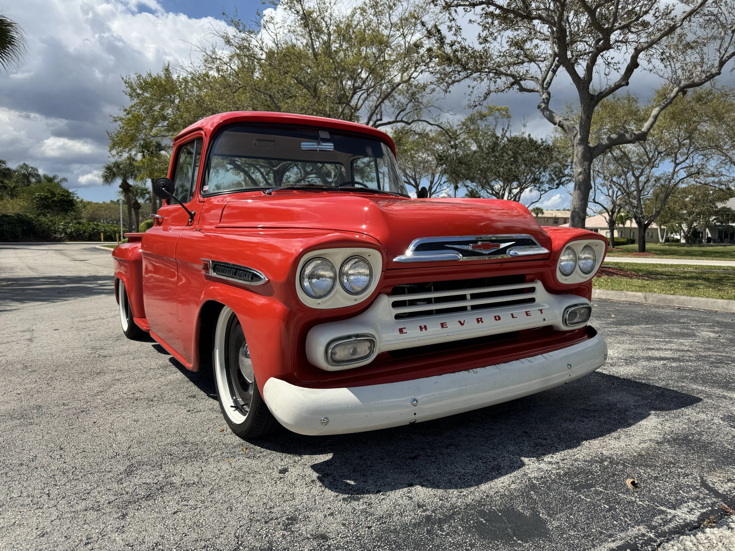 Chevrolet-Apache-1959-Red-Off-White-2