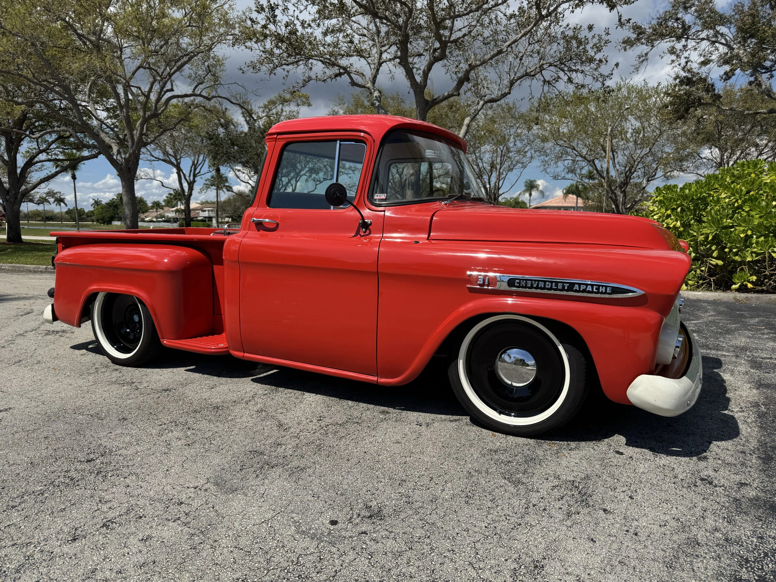Chevrolet-Apache-1959-Red-Off-White-4