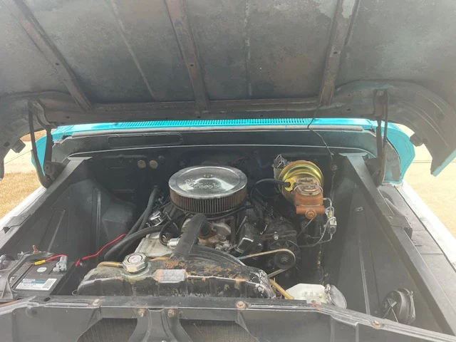 Chevrolet-Apache-1961-Turquoise-Gray-4