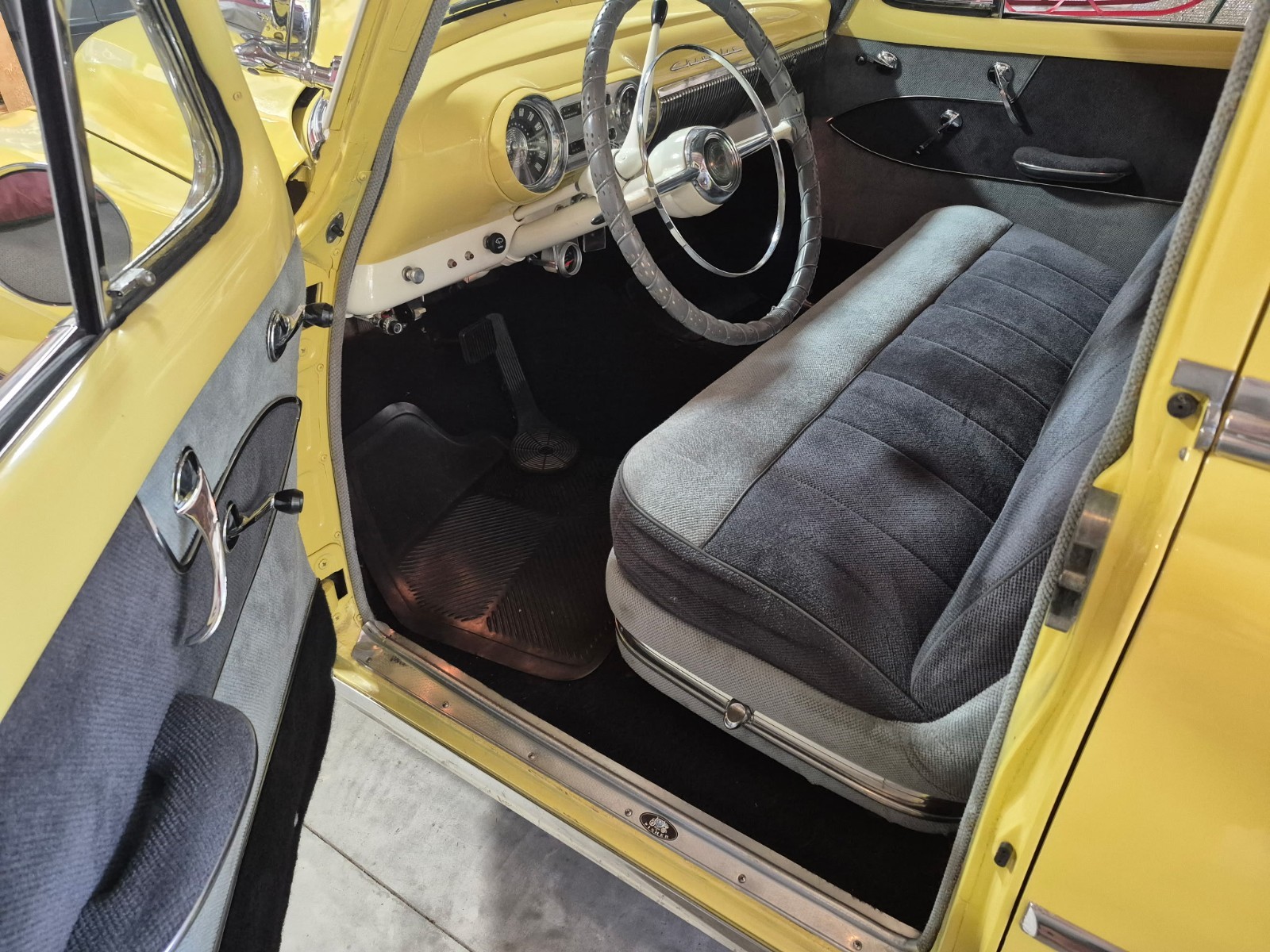 Chevrolet-Bel-Air150210-1953-Sedan-2