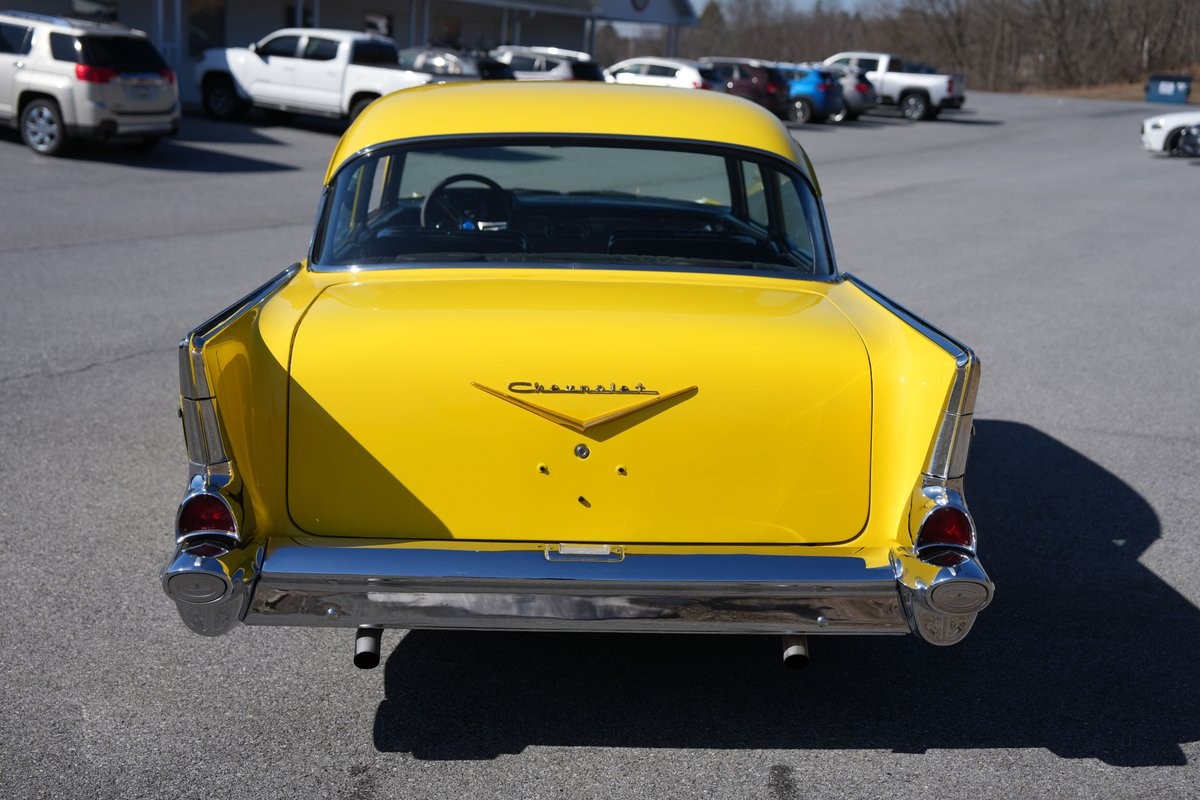 Chevrolet-Bel-Air150210-1957-Sedan-26