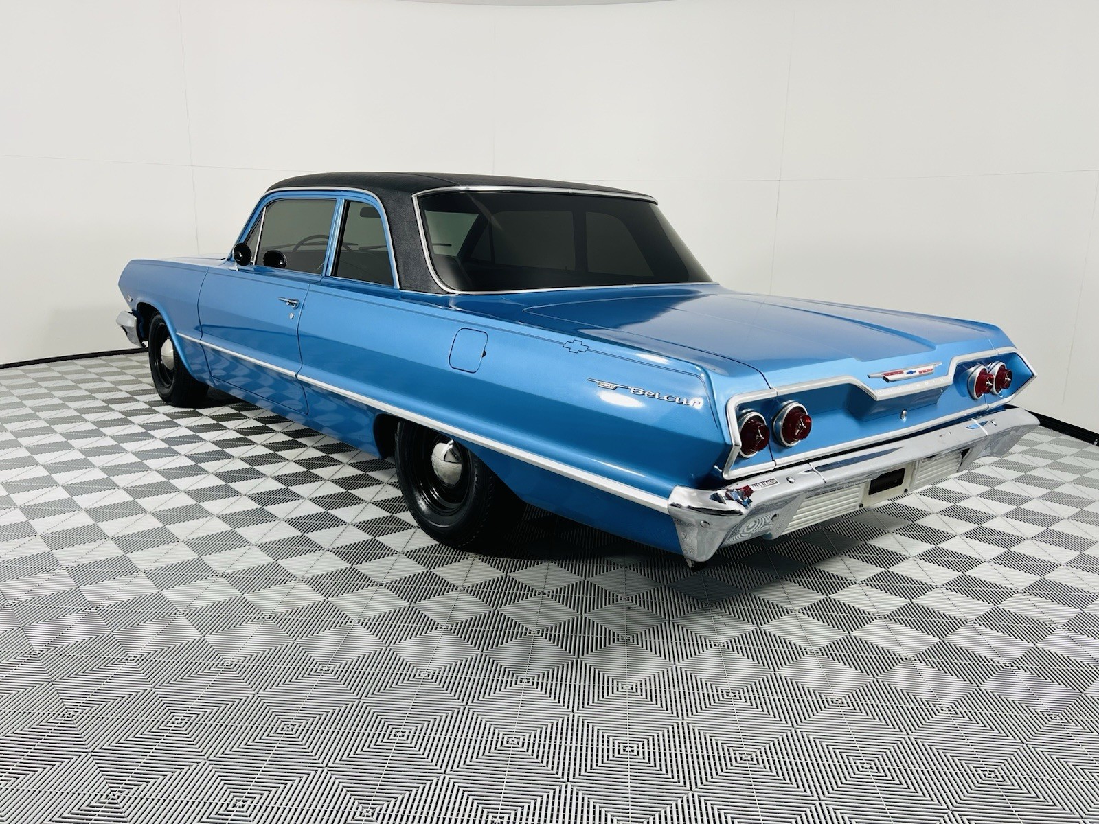 Chevrolet-Bel-Air150210-1963-Coupe-9