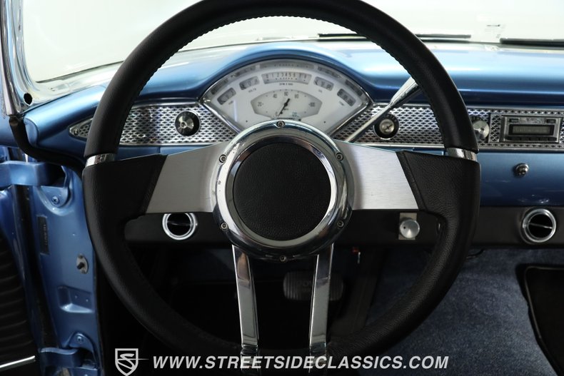 Chevrolet-Bel-air-1955-Light-Blue-Black-31