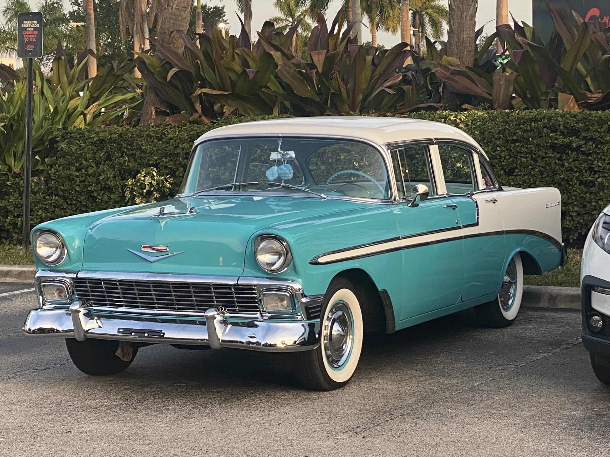 Chevrolet-Bel-air-1956-Turquoise-Turquoise-10