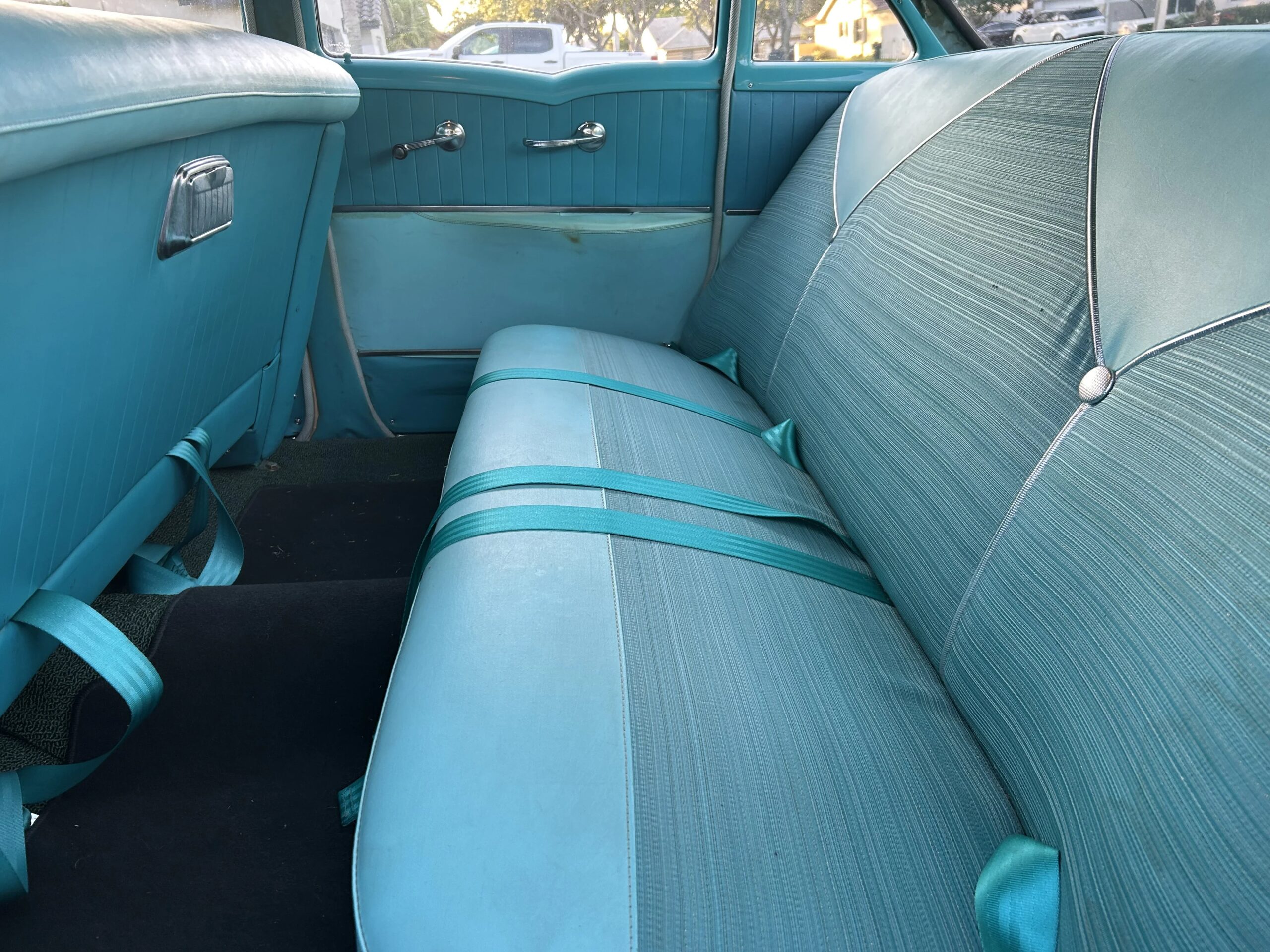 Chevrolet-Bel-air-1956-Turquoise-Turquoise-3