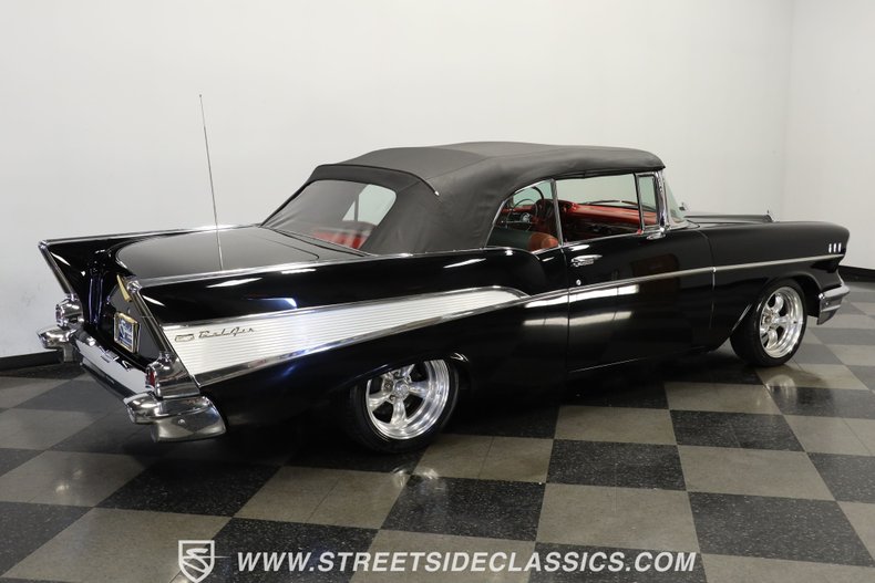 Chevrolet-Bel-air-1957-Black-Red-10
