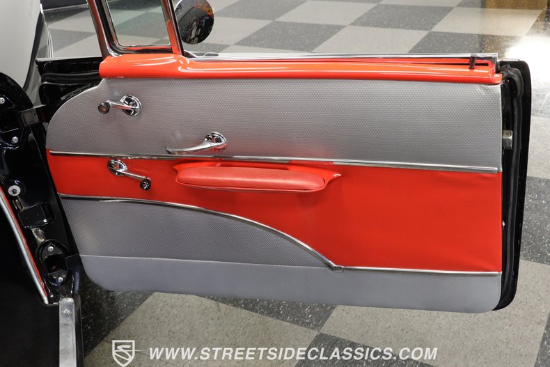 Chevrolet-Bel-air-1957-Black-Red-47