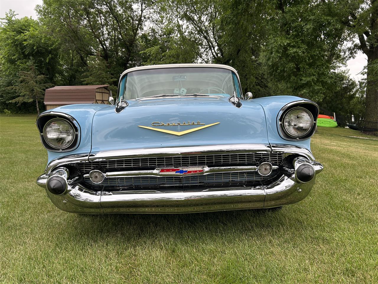 Chevrolet-Bel-air-1957-Blue-and-Cream-Blue-and-Cream-2
