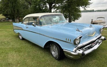 Chevrolet-Bel-air-1957-Blue-and-Cream-Blue-and-Cream-3