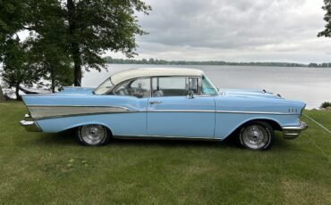 Chevrolet-Bel-air-1957-Blue-and-Cream-Blue-and-Cream