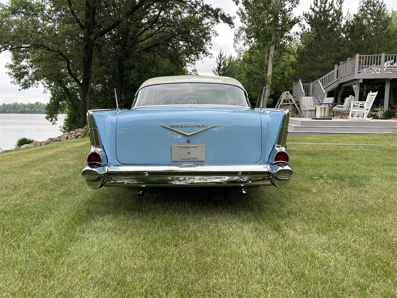 Chevrolet-Bel-air-1957-Blue-and-Cream-Blue-and-Cream-7