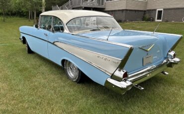 Chevrolet-Bel-air-1957-Blue-and-Cream-Blue-and-Cream-8